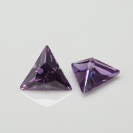 三角直角 中紫红 A 合成立方氧化锆 3x3~15x15mm