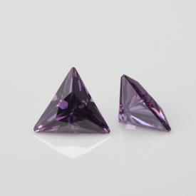 三角直角 中紫红 A 合成立方氧化锆 3x3~15x15mm