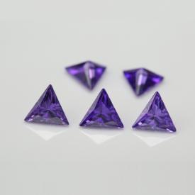 三角直角 中紫蓝 AAA 合成立方氧化锆 3X3~15X15mm