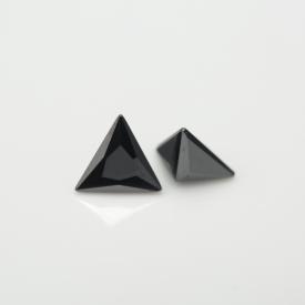 三角直角 黑色 AA 合成立方氧化锆 3x3~11x11mm